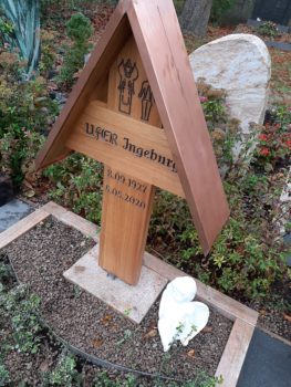Grabkreuz mit Engel und Bergmann2