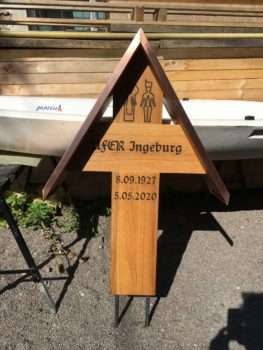 Grabkreuz mit Engel und Bergmann3
