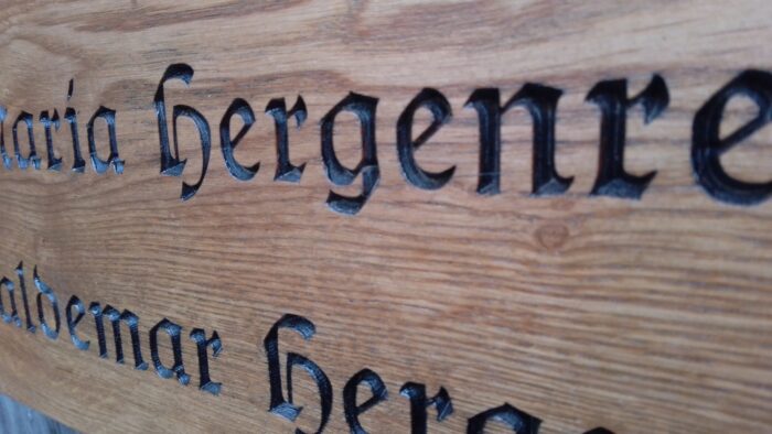 alte Schrift - Grabkreuz