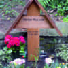 Grabkreuz mit zwei Namen