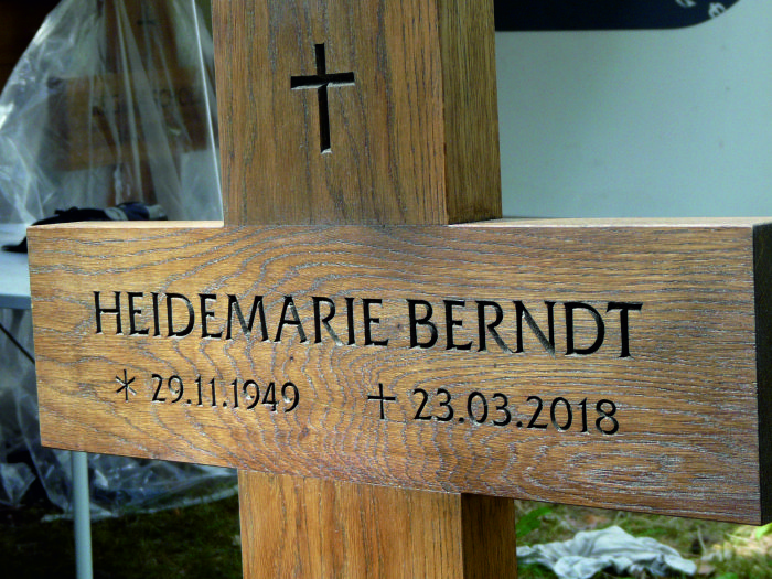 Grabkreuz Dicke 4,5 bis 5 cm